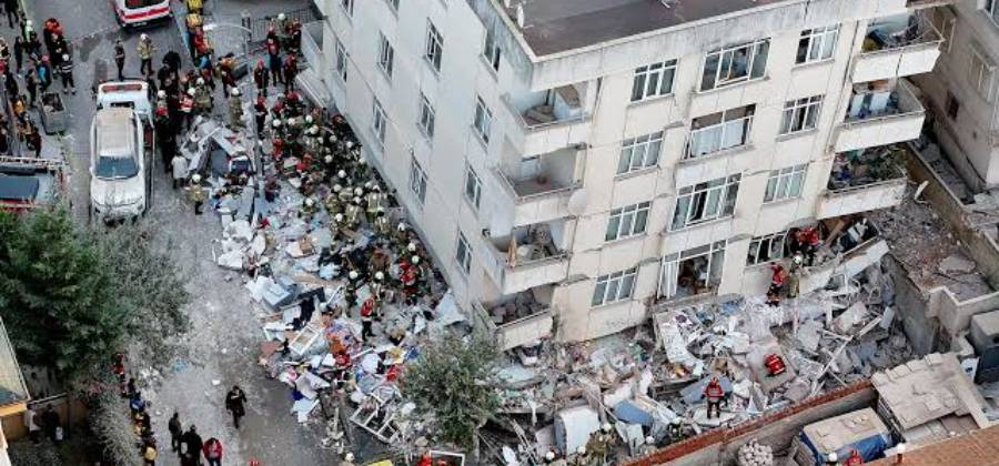 İstanbul&rsquo;da meydana gelen bina &ccedil;&ouml;kmesi sonucu hayatını kaybeden vatandaşlarımıza Allah&rsquo;tan rahmet, ailelerine ve yakınlarına başsağlığı diliyoruz.