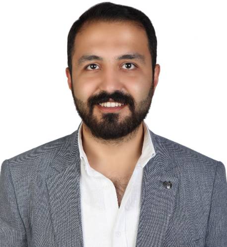 Ahmet &Uuml;nsal